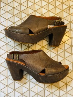 Kork-Ease Pebble Leather Platform Sandals Slingback Heels Women’s Size 9/40.5